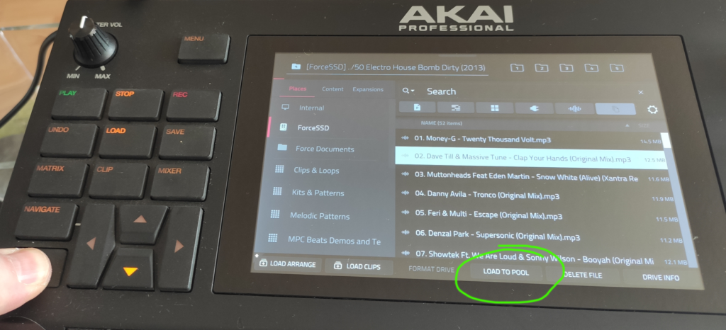 Akai-Force-DJ Howto: Load To Pool